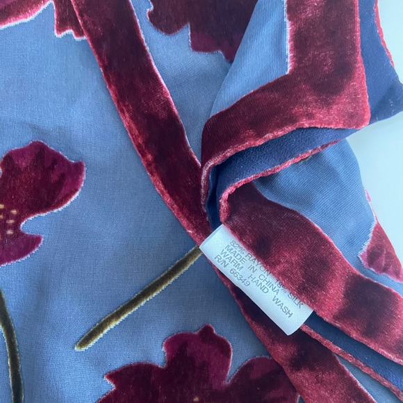 Shawl/Scarf/Wrap-Unkown Manufacturer Pre-owned, Silk & Rayon - Picture 2 of 3